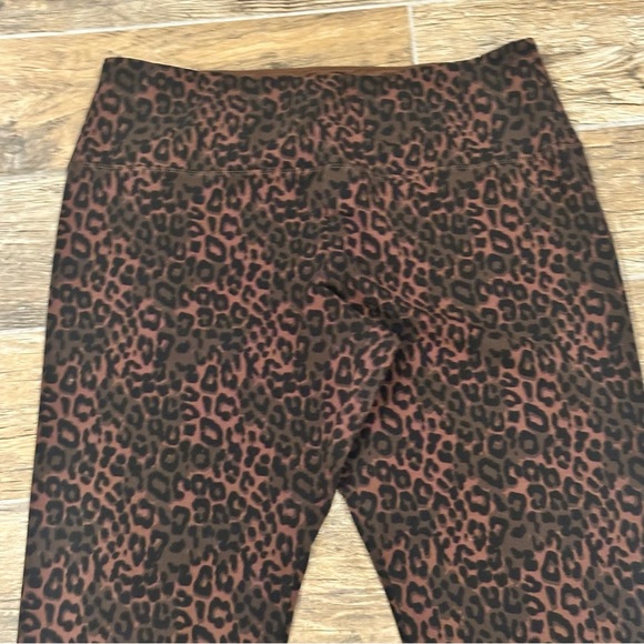 Casablanca Leopard Print Leggings - Picture 2 of 8